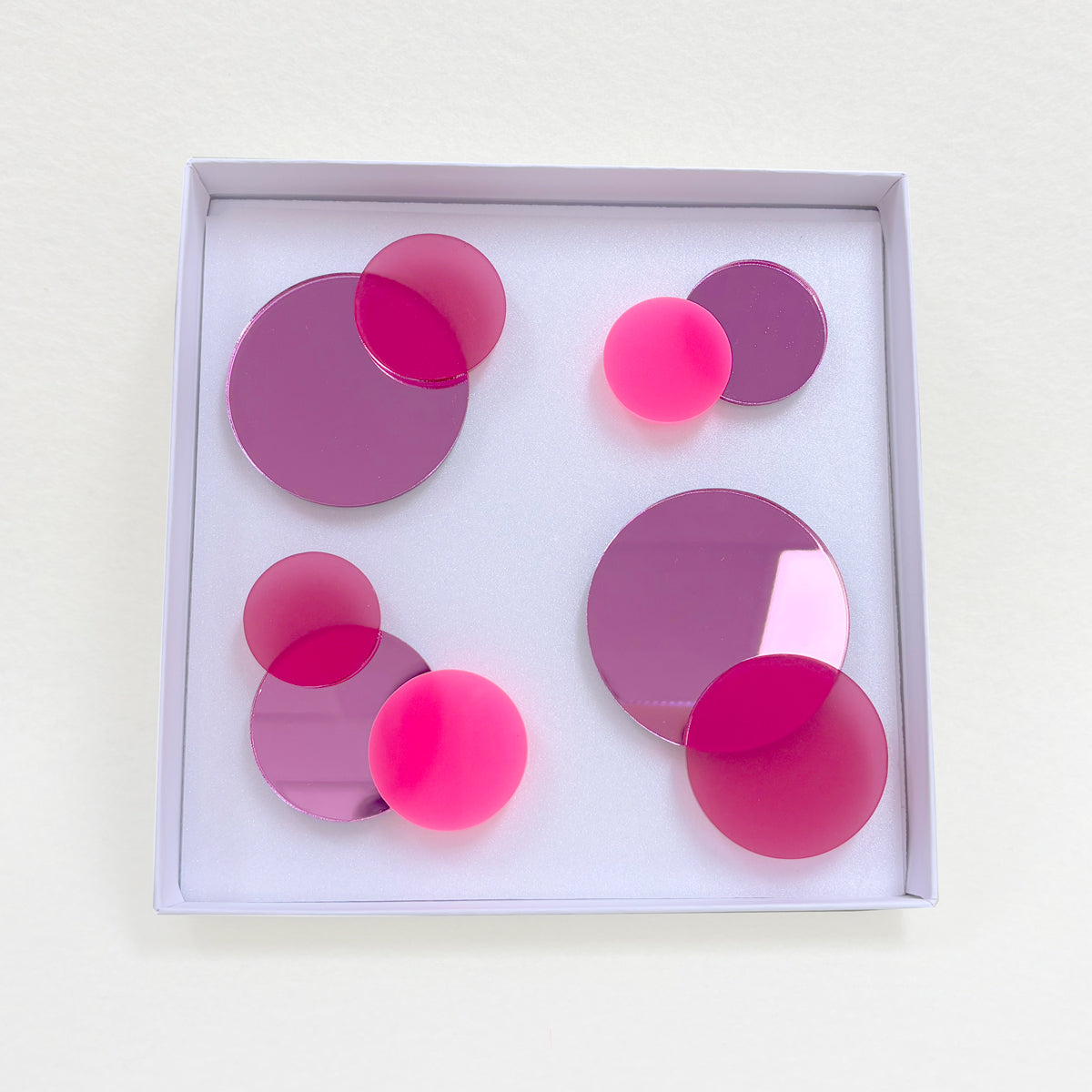 Wallfetti magnetic mirror set